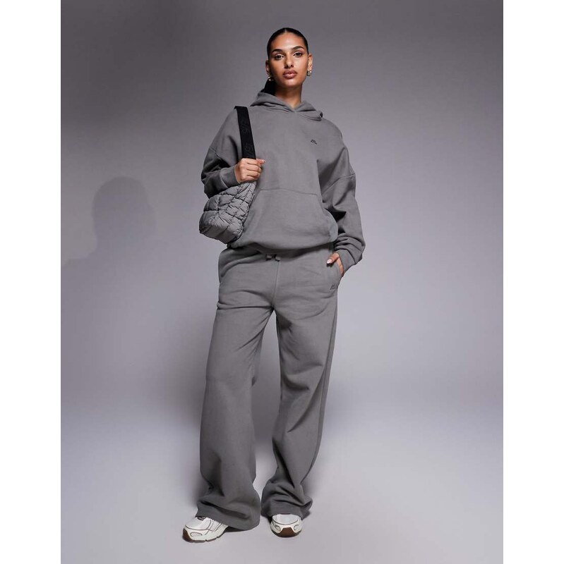 Montirex Form wide leg joggers in dark olive-Green