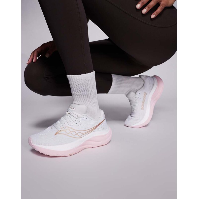 Saucony Ride 19 running trainers in white and pink 113374776