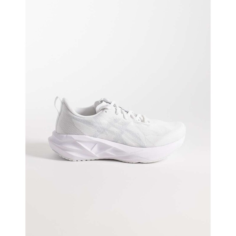 Asics Novablast 5 trainers in white