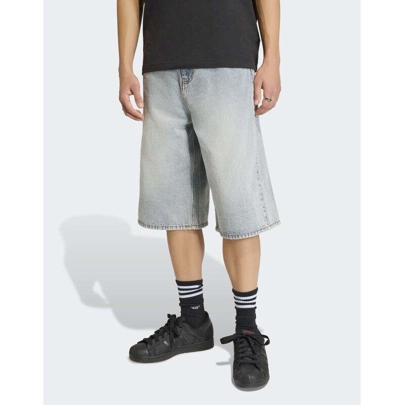 adidas Originals Denim shorts in indigo denim-Blue