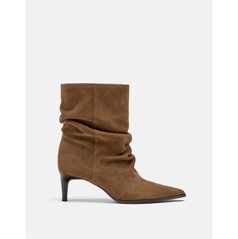 Stradivarius Slouchy leather heeled ankle boots in brown