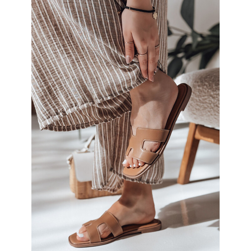 KLASSINO khaki FashionStreet dámské žabky s výřezem ZY0881