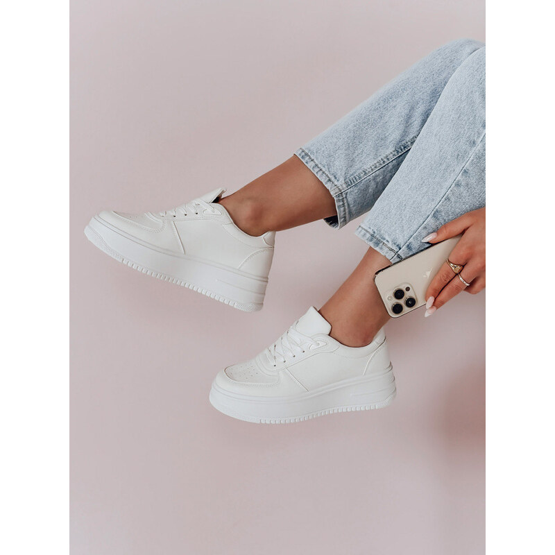 Dámské tenisky na platformě WALK ME UP white FashionStreet