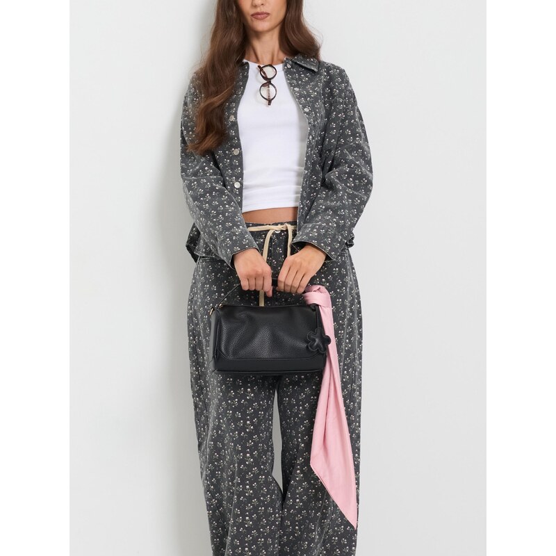 Sinsay - Crossbody kabelka z imitace zrněné kůže - černá 113365924