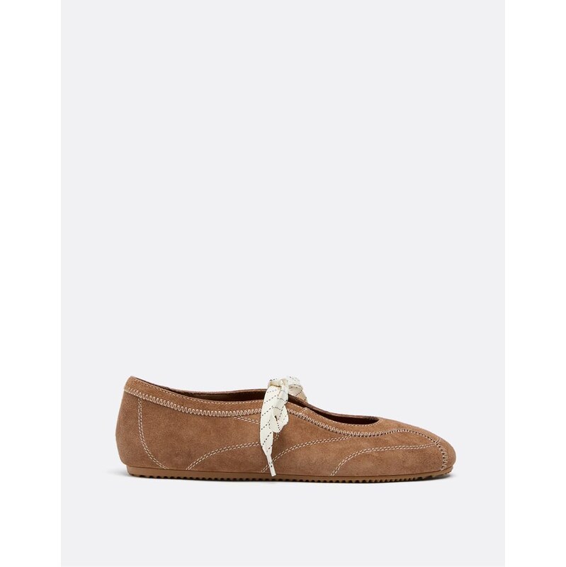 Stradivarius Sports leather ballet flats in beige-Neutral 113435277