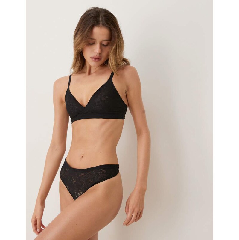 SPANXsupersmooth Day to Date Night invisible lace thong in black 113436271