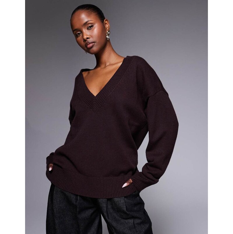 Good American deep v knitted sweater in brown