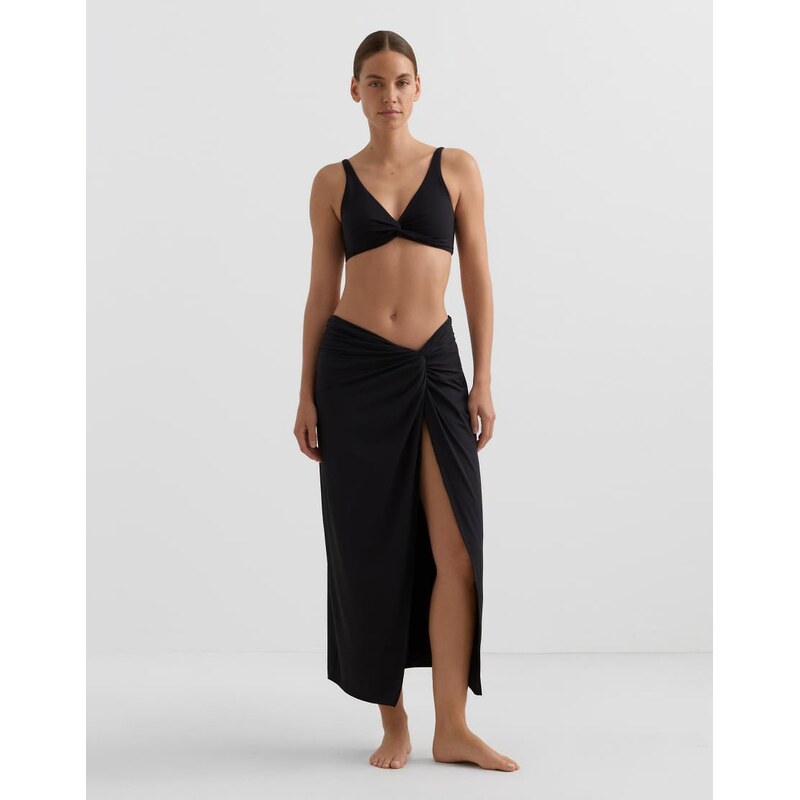 OYSHO Wrap skirt in black 113465179