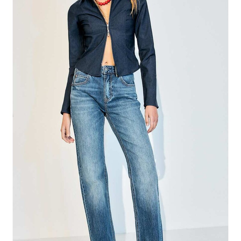 Stradivarius Petite d98 straight-leg vintage effect jeans in