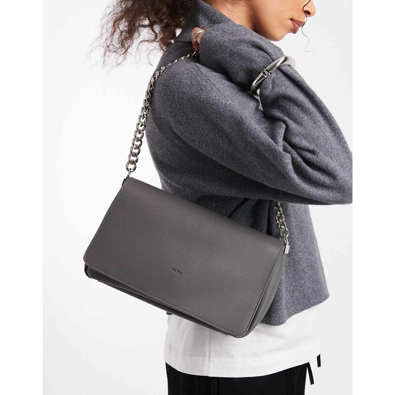 PASQ grain flap over crossbody chain bag in grey 113518691