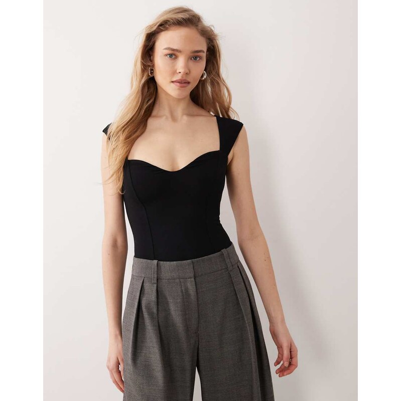 Oh Polly sweetheart neckline bodysuit in black