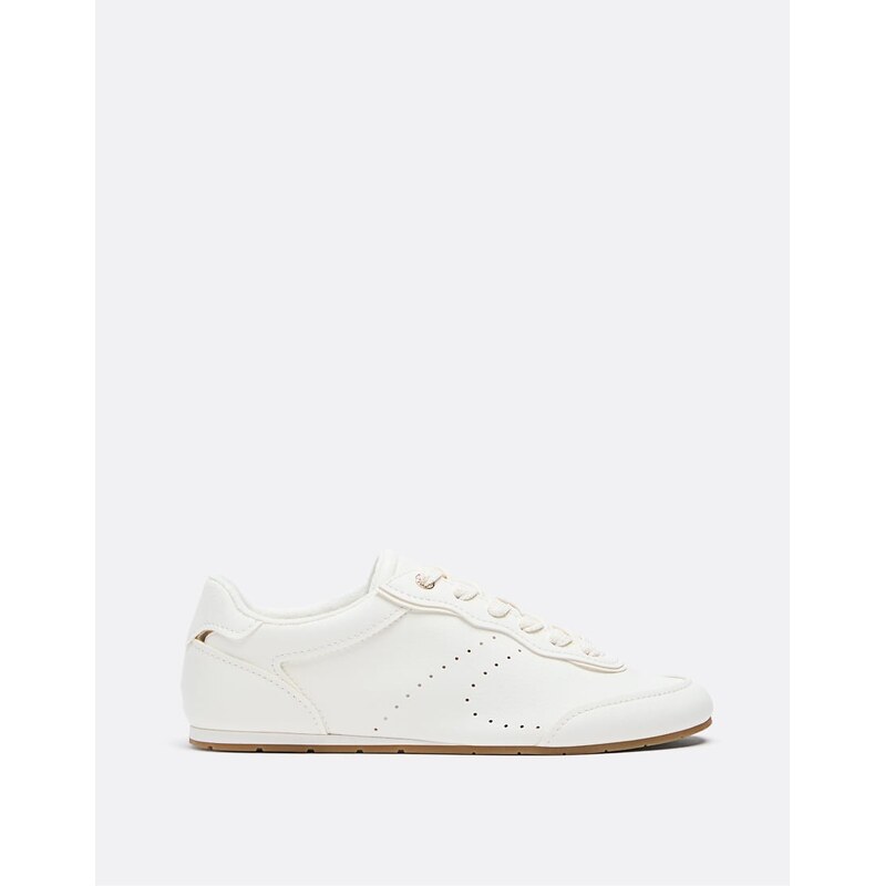 Stradivarius Thin sole trainers in white 113500304