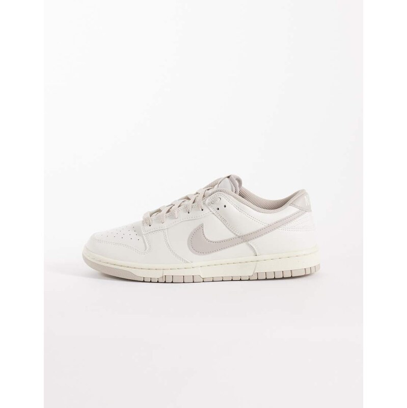 Nike Dunk Low Retro trainers in off white and grey