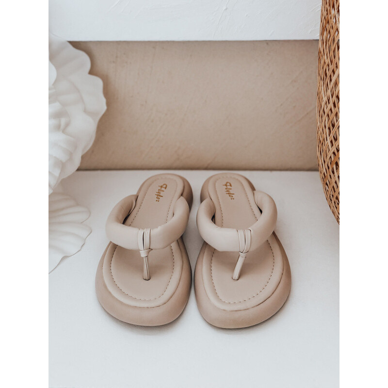 Dámské žabky beige Dstreet model 21990301 - FashionStreet