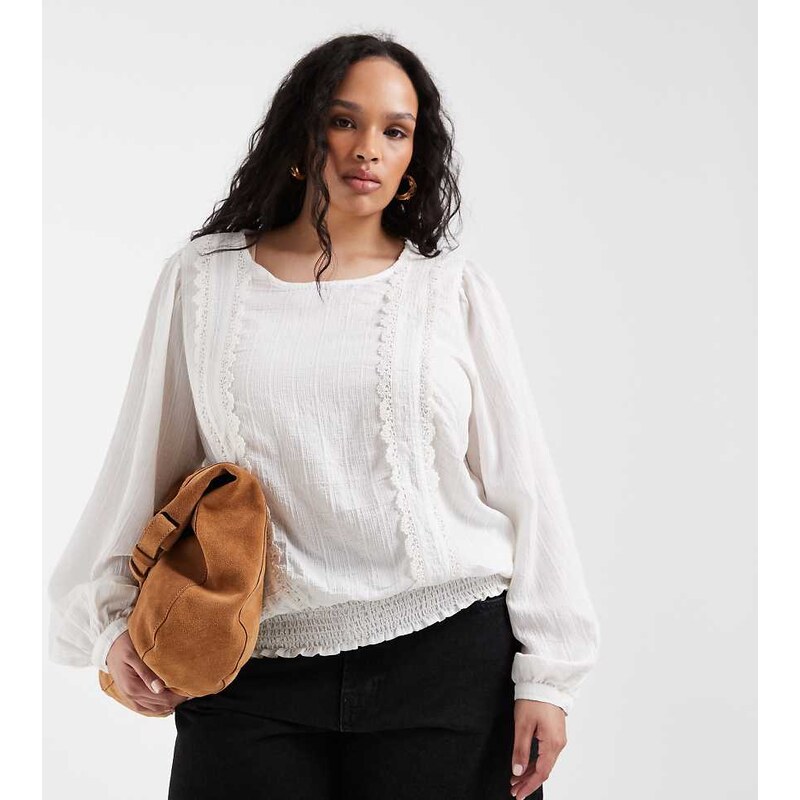 ONLY Curve ruffles details blouse in white 113534242