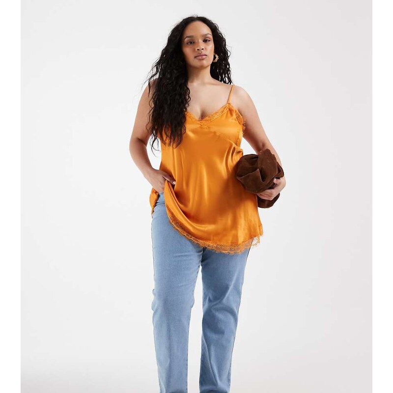 ONLY Curve Snow high waist straight leg jeans in light blue 113545626