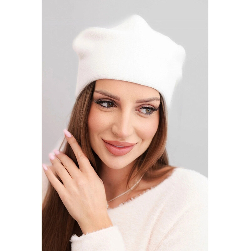 K-Fashion Dámská klasická hladká vlněná čepice beanie K420 bílá