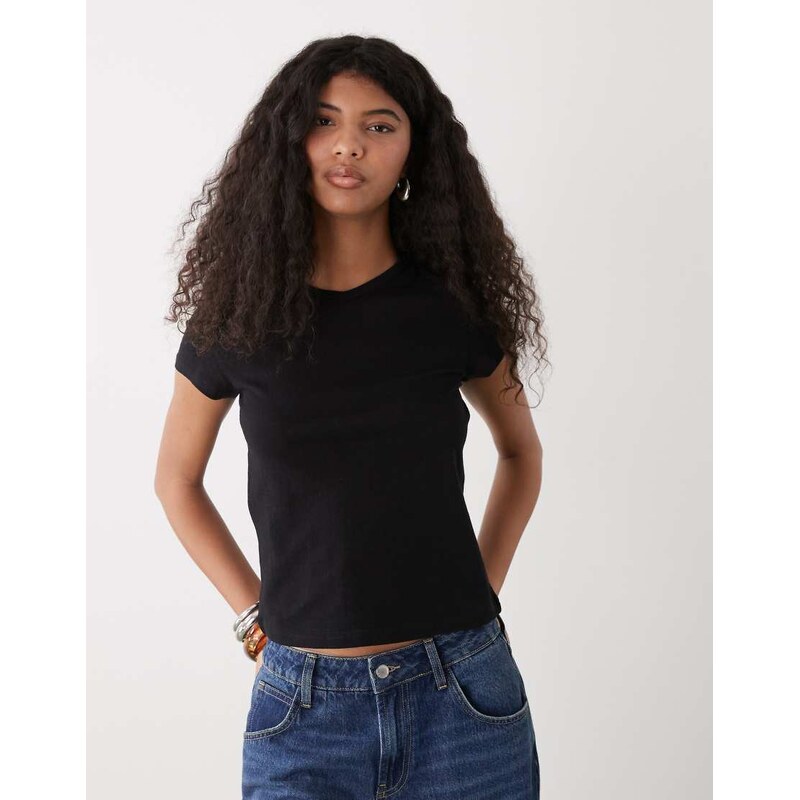 Weekday Fleur v-neck slim t-shirt in black