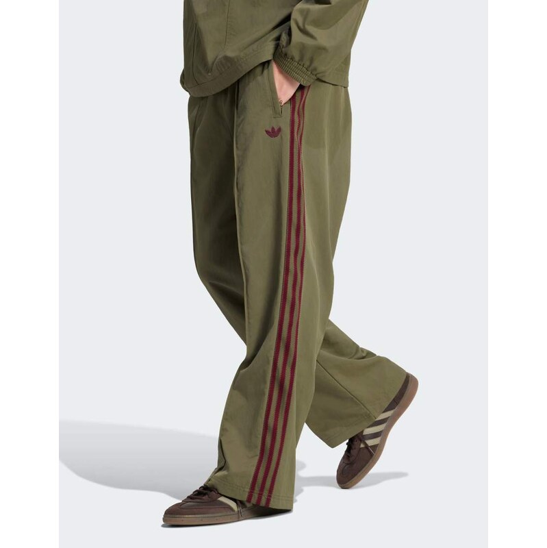 adidas Originals Britcore trackpant in olive strata-Green