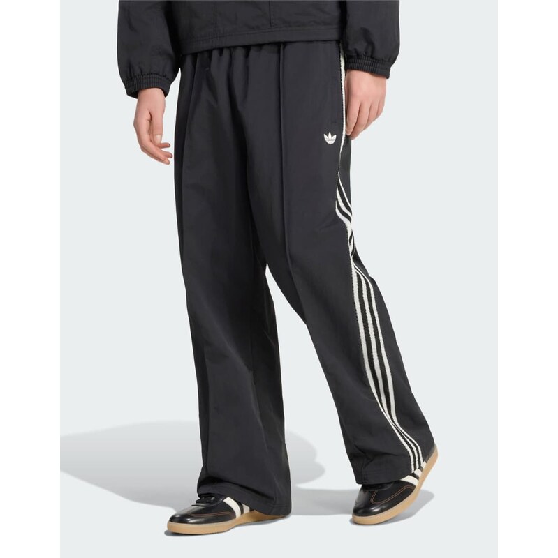 adidas Originals Britcore trackpant in black