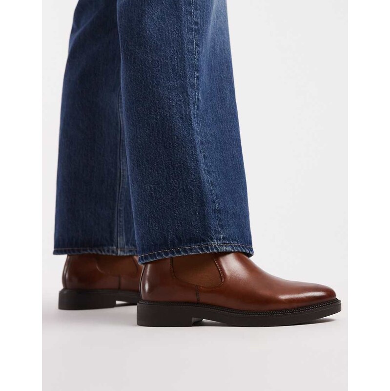 ASOS DESIGN chelsea boot in burnished tan leather-Brown