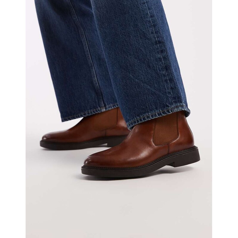 ASOS DESIGN chelsea boot in burnished tan leather-Brown