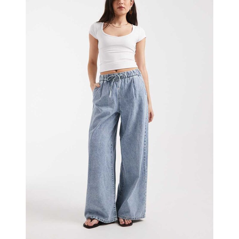 Vero Moda Valeria mid rise wide leg pull on jeans in light blue wash 115518322