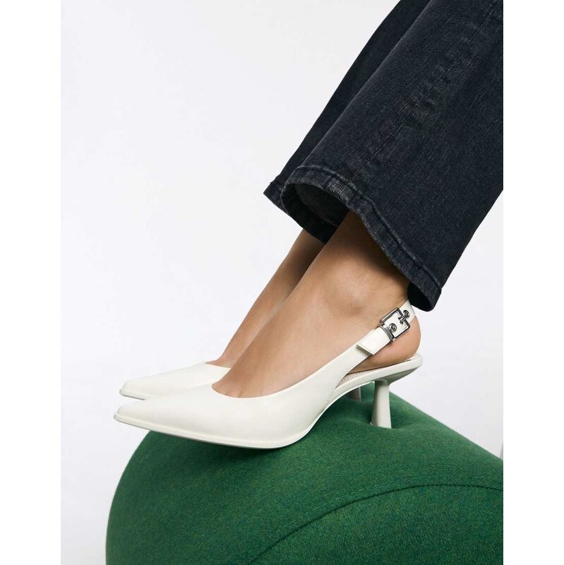 Bershka Slingback kitten heel shoes in beige-Neutral