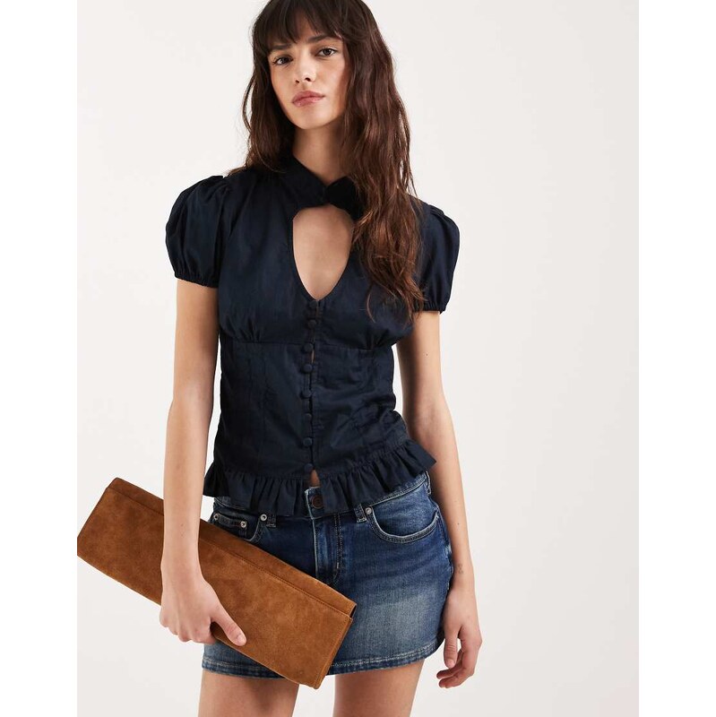 Motel Yamila puffle sleeve keyhole blouse in navy