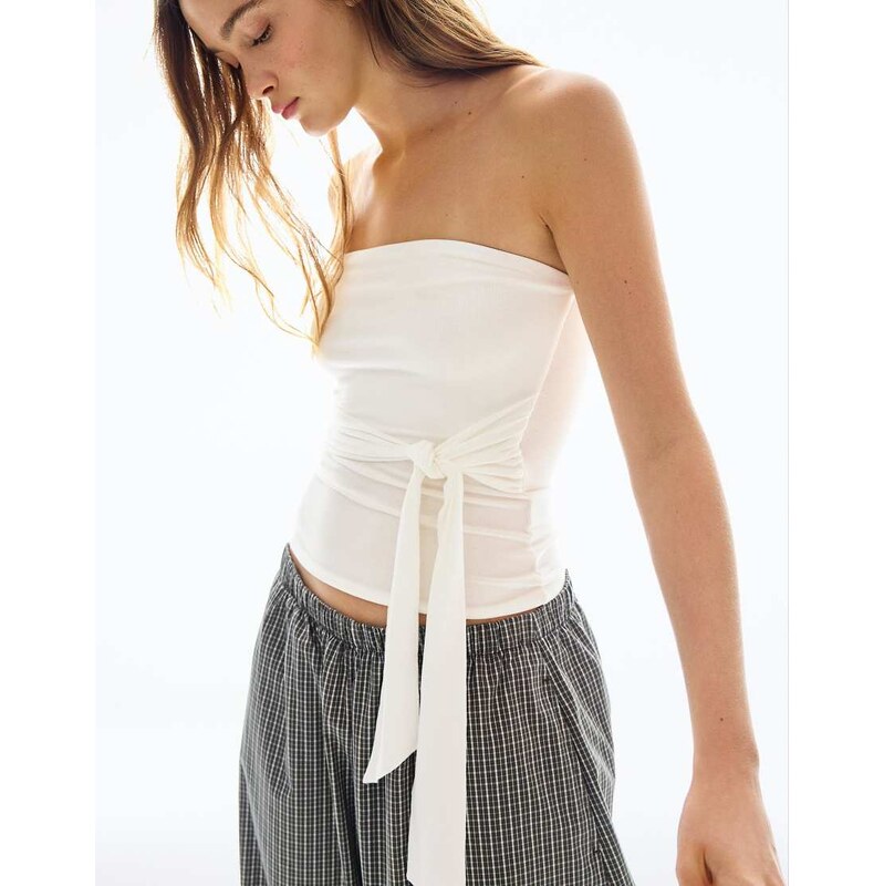 Bershka Bandeau top with tie detail in ecru-White 113638770