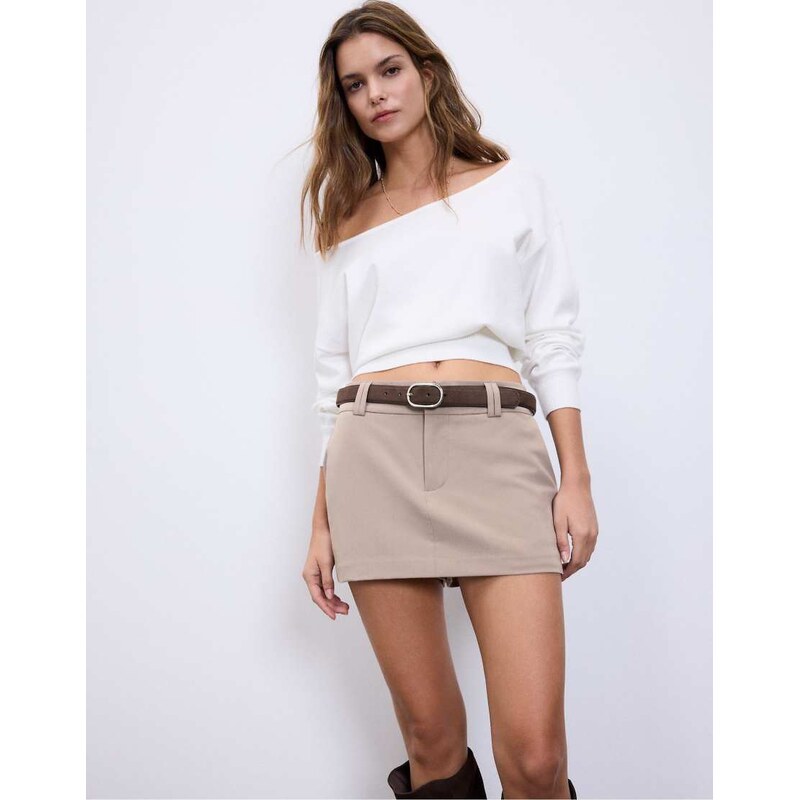 Stradivarius Mini skort with belt in beige-Neutral