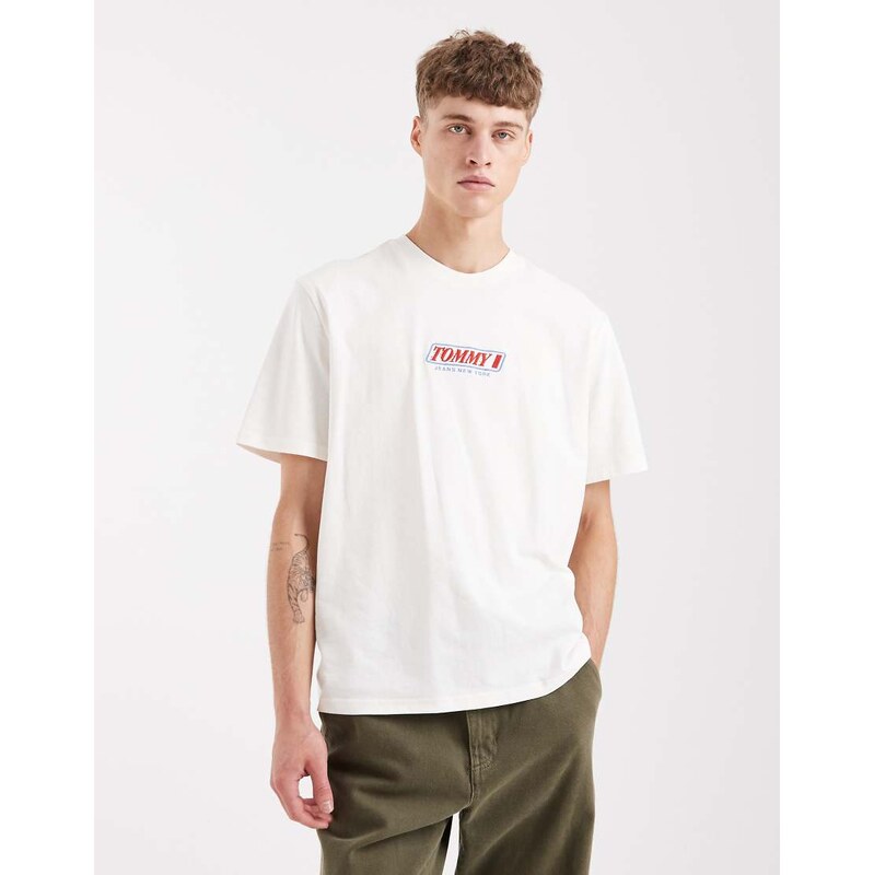 Tommy Jeans 90s vintage t-shirt in cream-White
