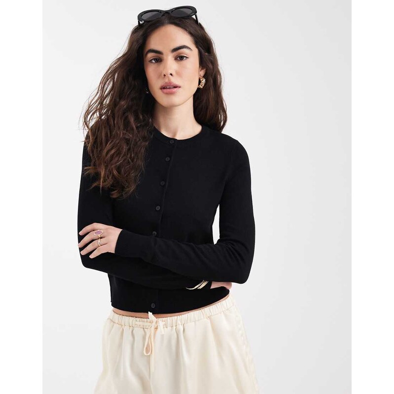 New Look fine gauge crew neck cardigan in black