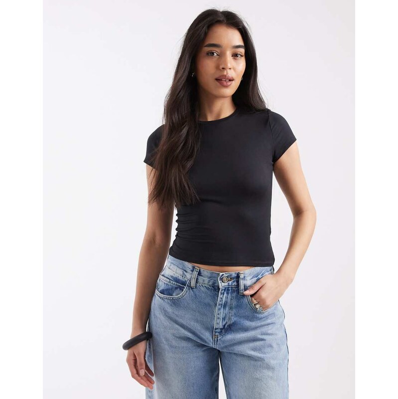 Hollister seamless baby tee in black 113643123