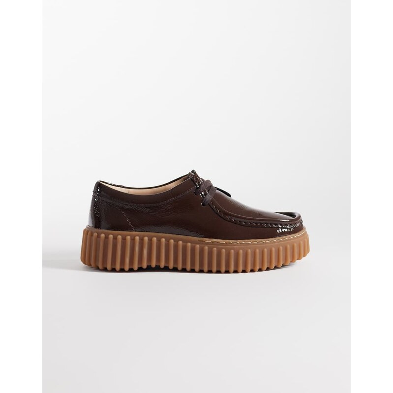Clarks Torhill Bee shoes in dark brown