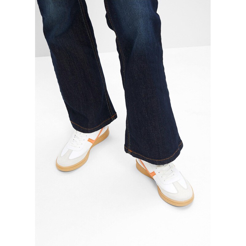 bonprix Tenisky v retro stylu bílá Žena 90518848