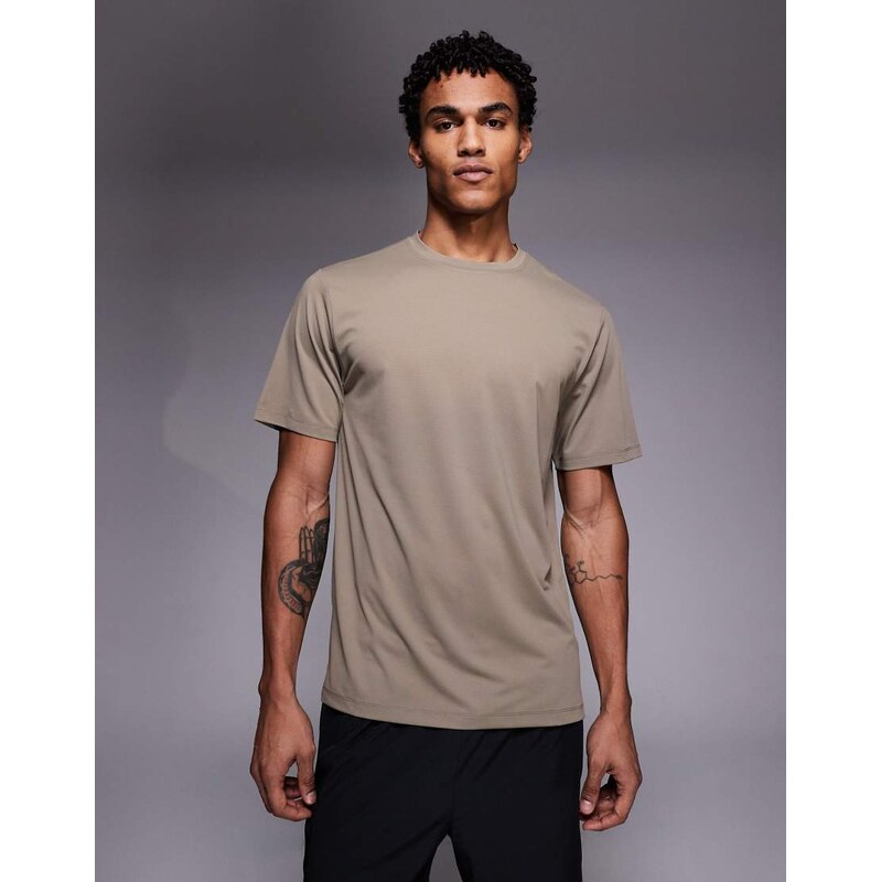 4505 Icon quick dry mesh training t-shirt in sandstone-Neutral