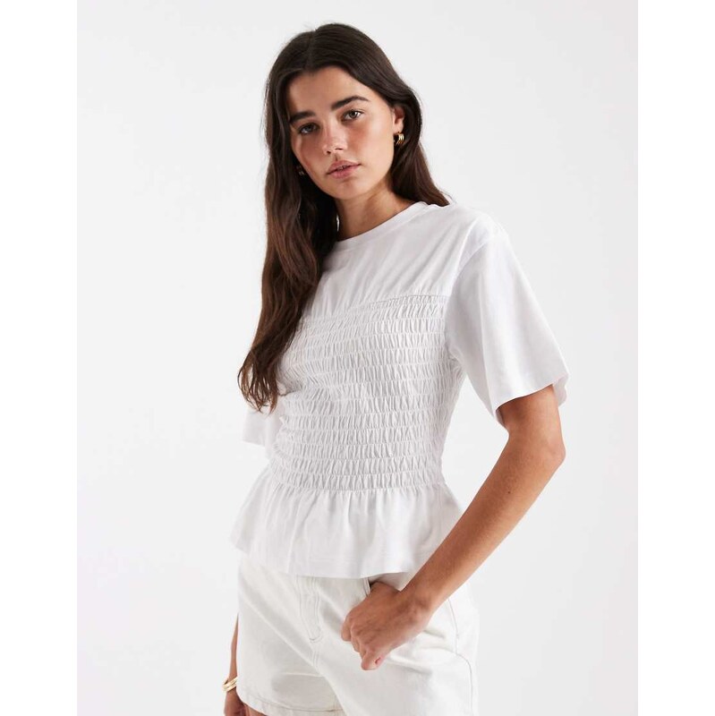 New Look shirred bust t-shirt in white 113715020