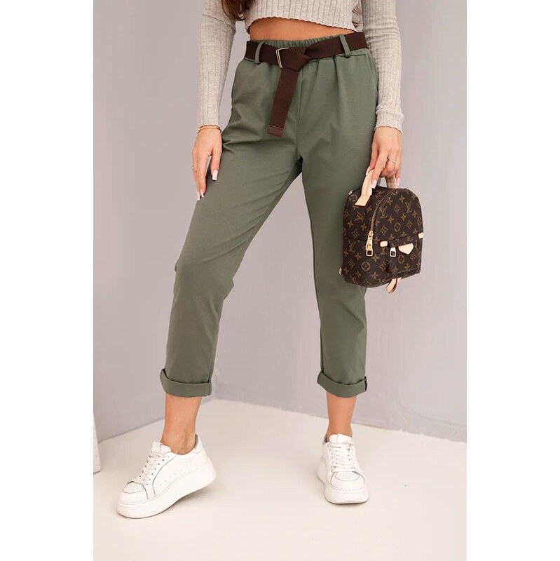 MladaModa Bavlněné kalhoty s páskem model 62296 barva khaki