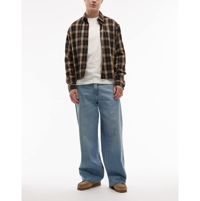 Wrangler baggy fit jeans in light wash-Blue