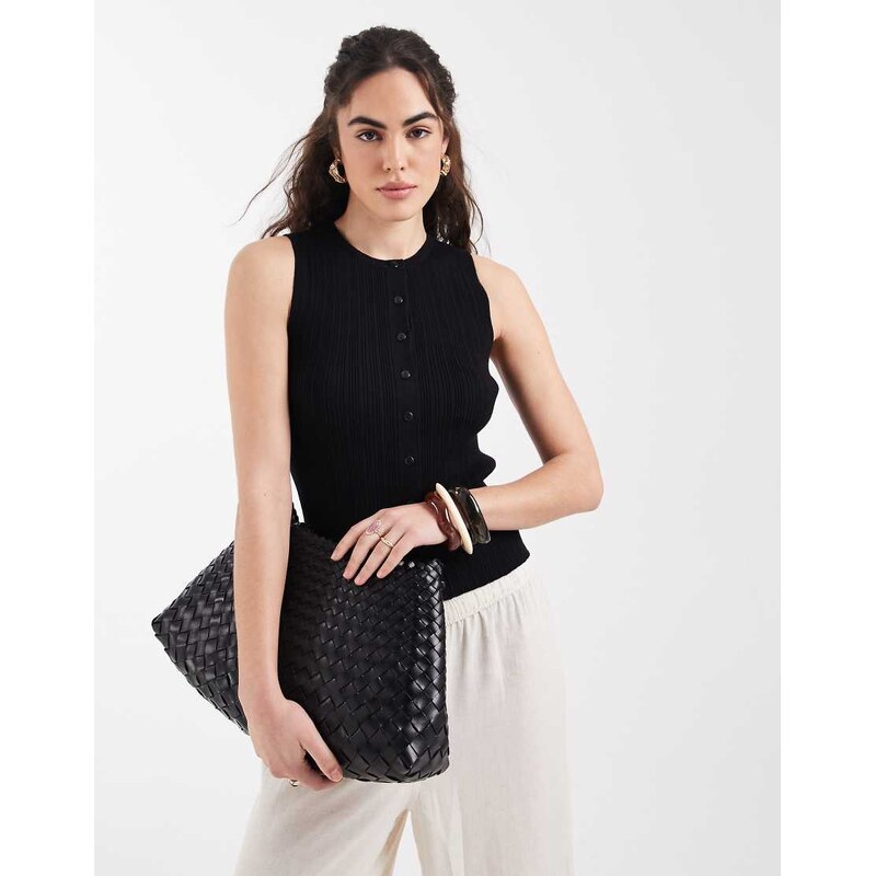 New Look ribbed knitted button down vest in black