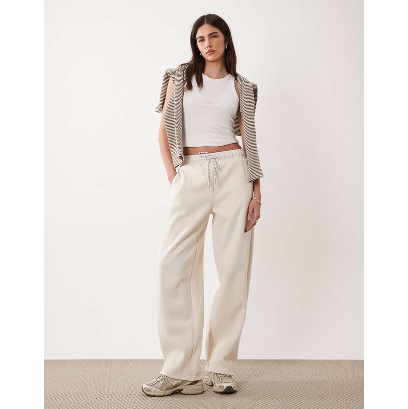 Cotton On barrel plush barrel jogger sweatpants in sesame marl-White 113734603