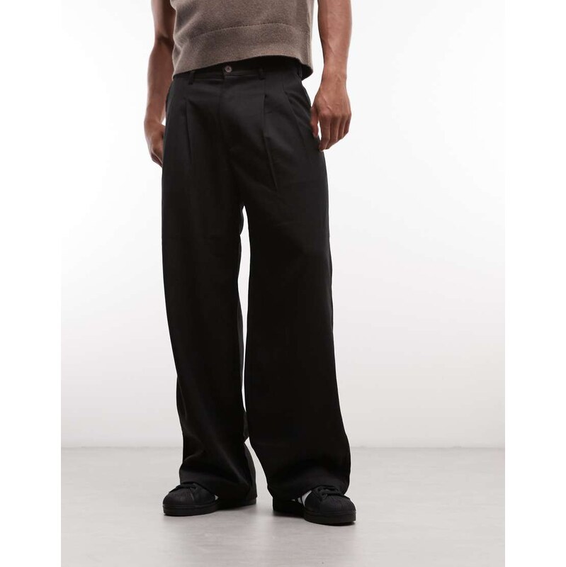Prohibited double pleated trousers in black
