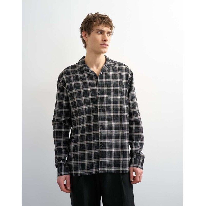 Topman relaxed fit textured check revere shirt in black
