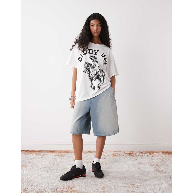 Wrangler x Lainey Wilson giddy up western print oversized t