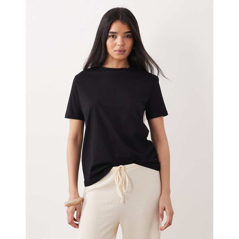 Mango round neck t-shirt in black