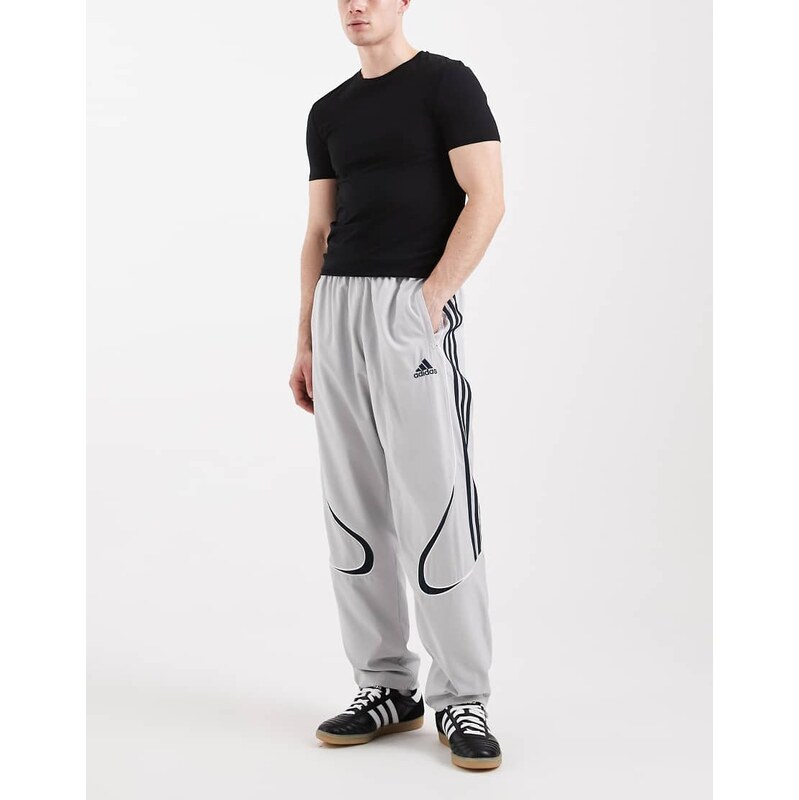 adidas Originals Teamgeist adicolor trackpant in grey