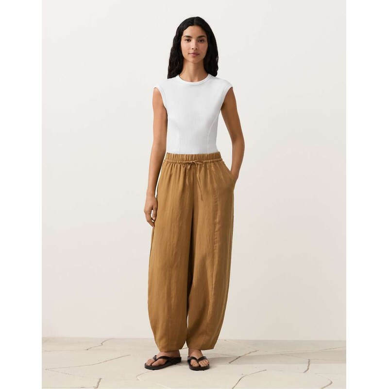 OYSHO Balloon trousers lyocell blend and 24% linen with seams in brown 113880731