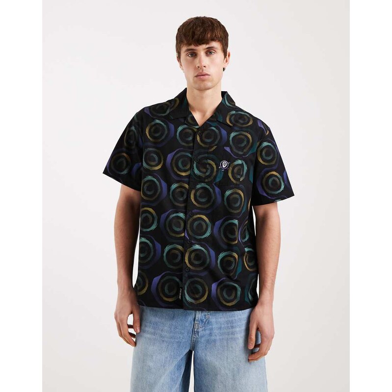 Santa Cruz vertigo short sleeve patterned haze shirt in black
