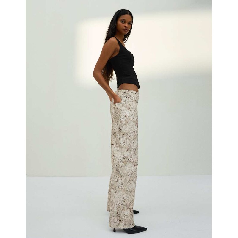 Bershka Low-rise baggy textured print jeans in ecru-White